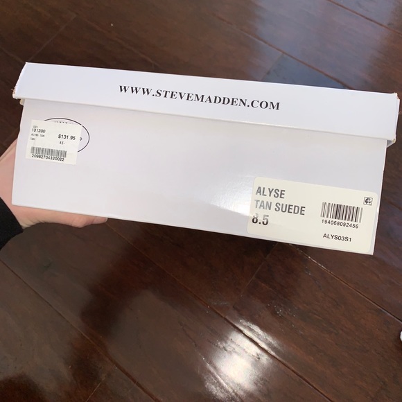 Steve Madden Alyse Tan Suede Booties 8.5 - Picture 7 of 8